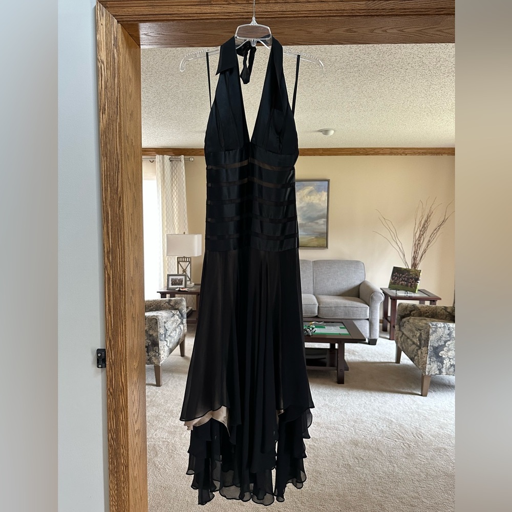 BCBGMAXAZRIA midi dress, size 8